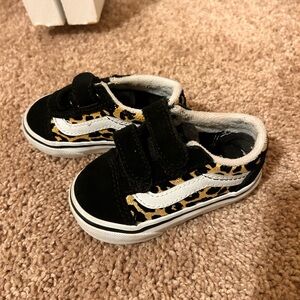 Leopard/black Slip on Velcro Strap Toddler Vans